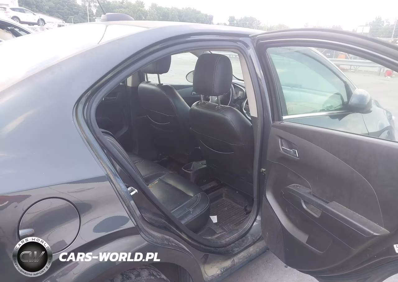 2018 Chevrolet Sonic Lt Auto VIN:1G1JD5SH9J4101727 - 8