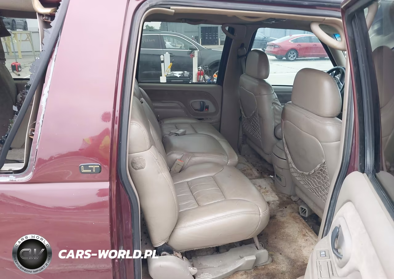 1999 Chevrolet Suburban Lt VIN:3GNFK16RXXG217777 - 8