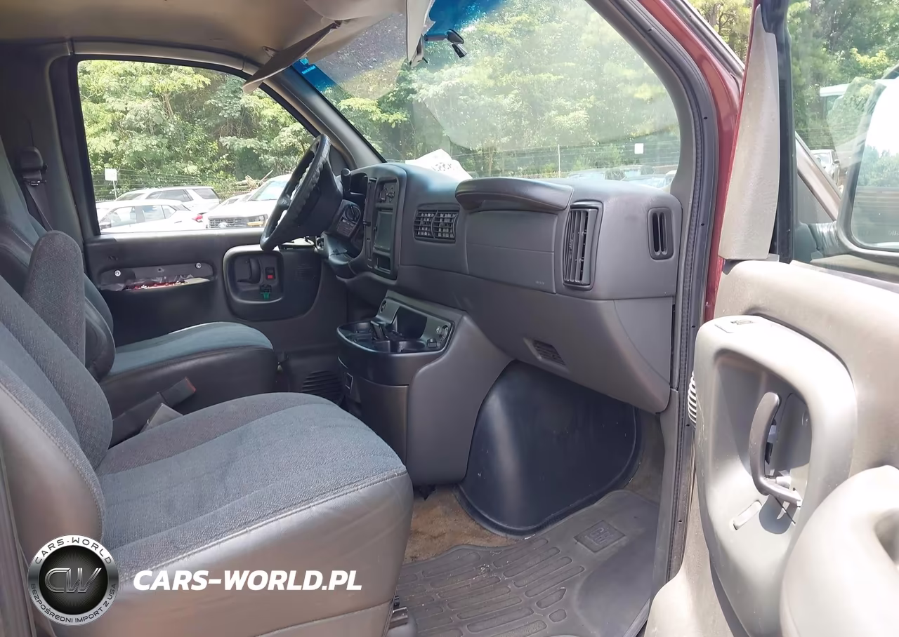 2001 Chevrolet Express VIN:1GAHG39R511125064 - 5