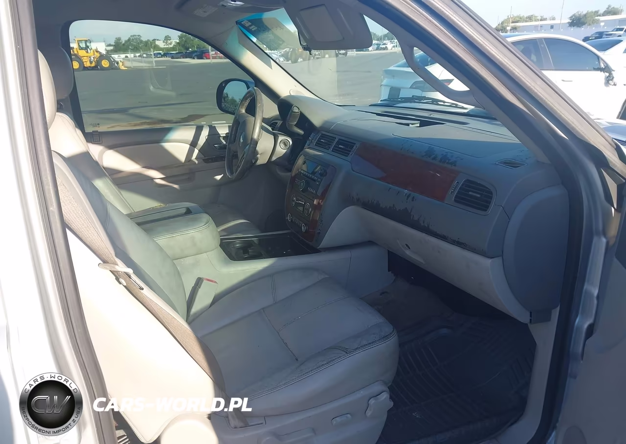2012 Chevrolet Tahoe Lt VIN:1GNSCBE05CR126625 - 5