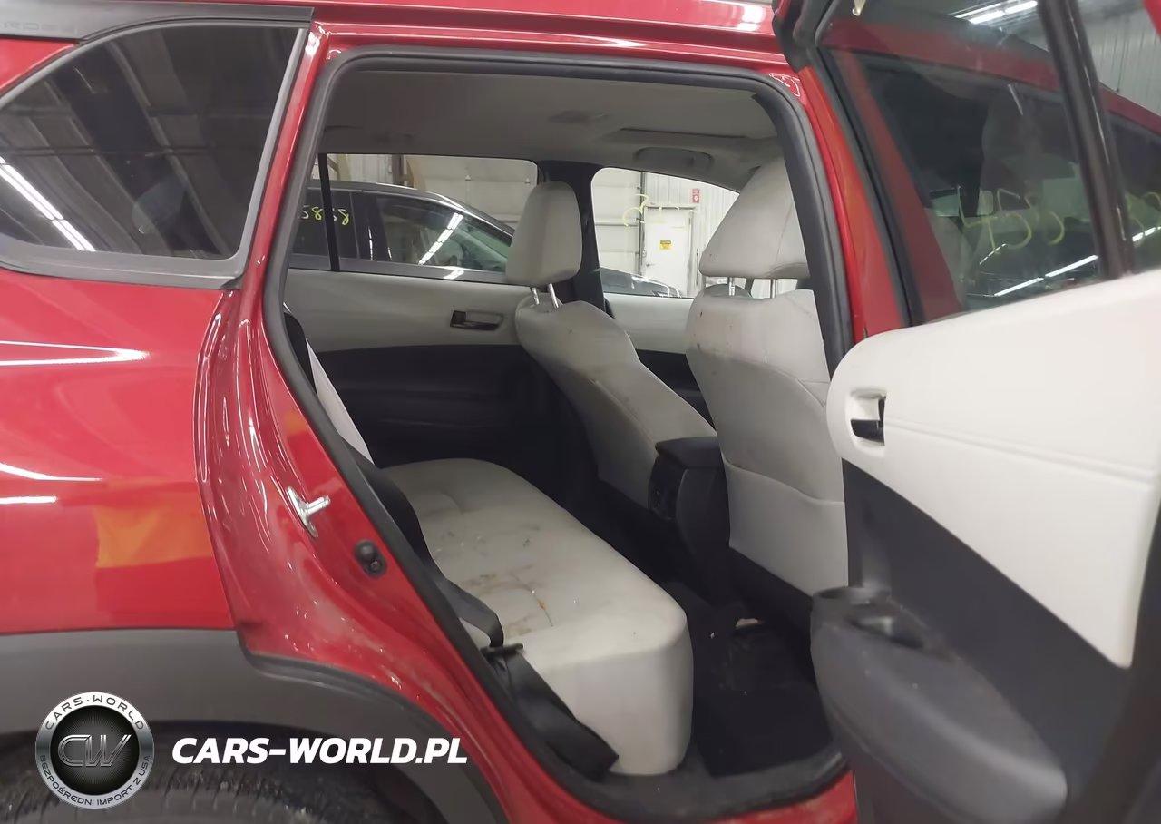 2022 Toyota Corolla Cross Le VIN:7MUBAABG7NV032315 - 8