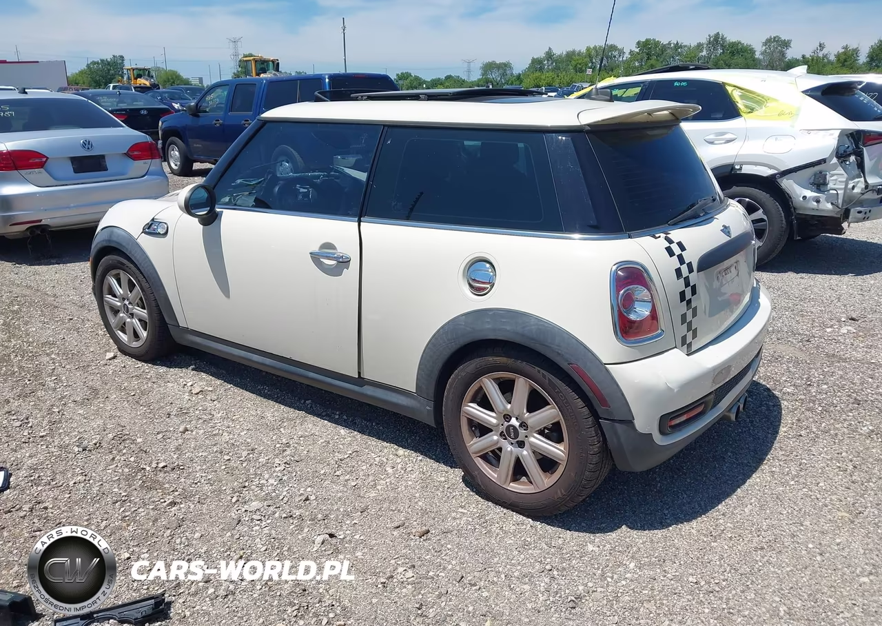 2011 Mini Cooper S VIN:WMWSV3C57BTY14051 - 3