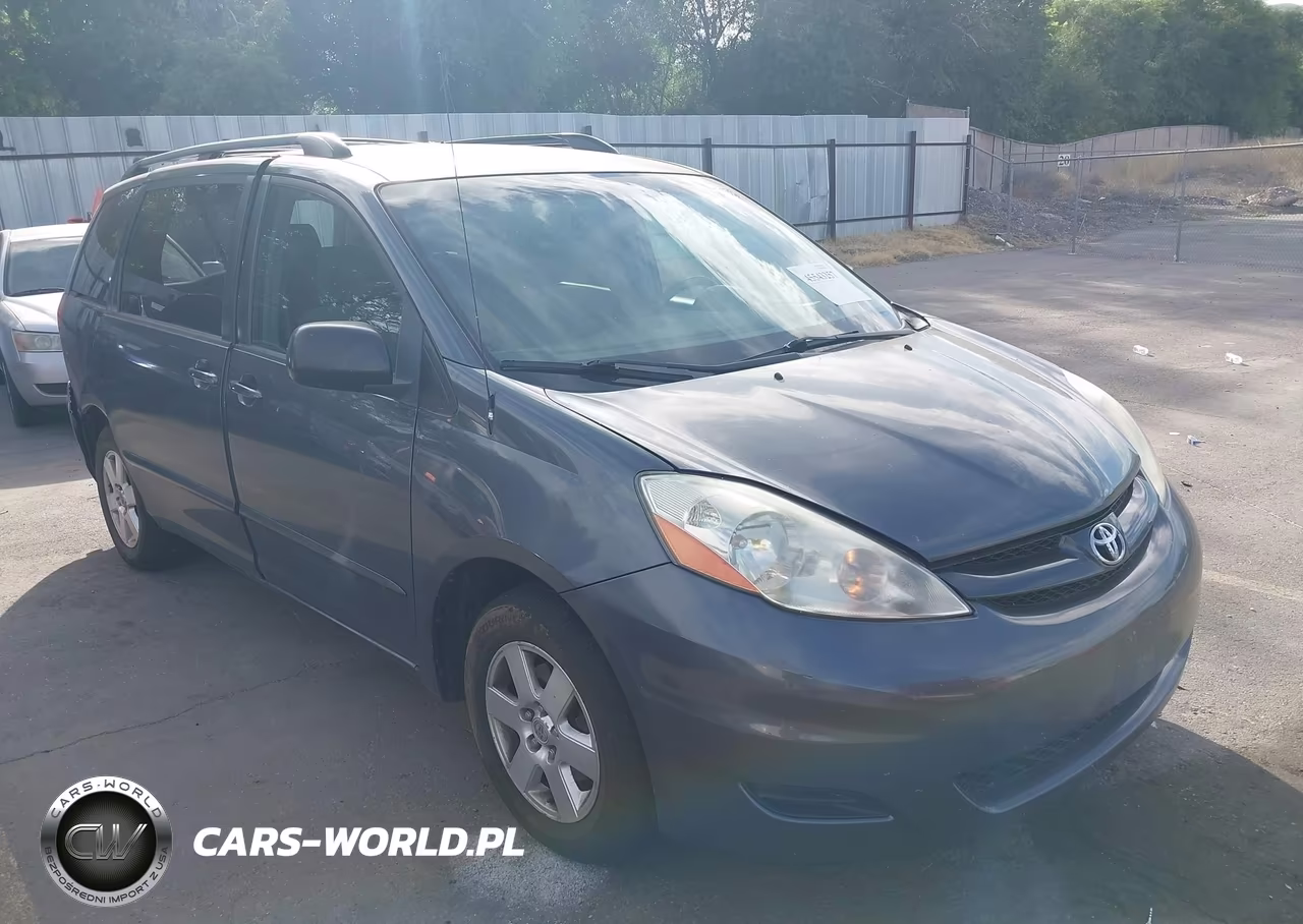 2006 Toyota Sienna Le – zdjęcie 1 z 11