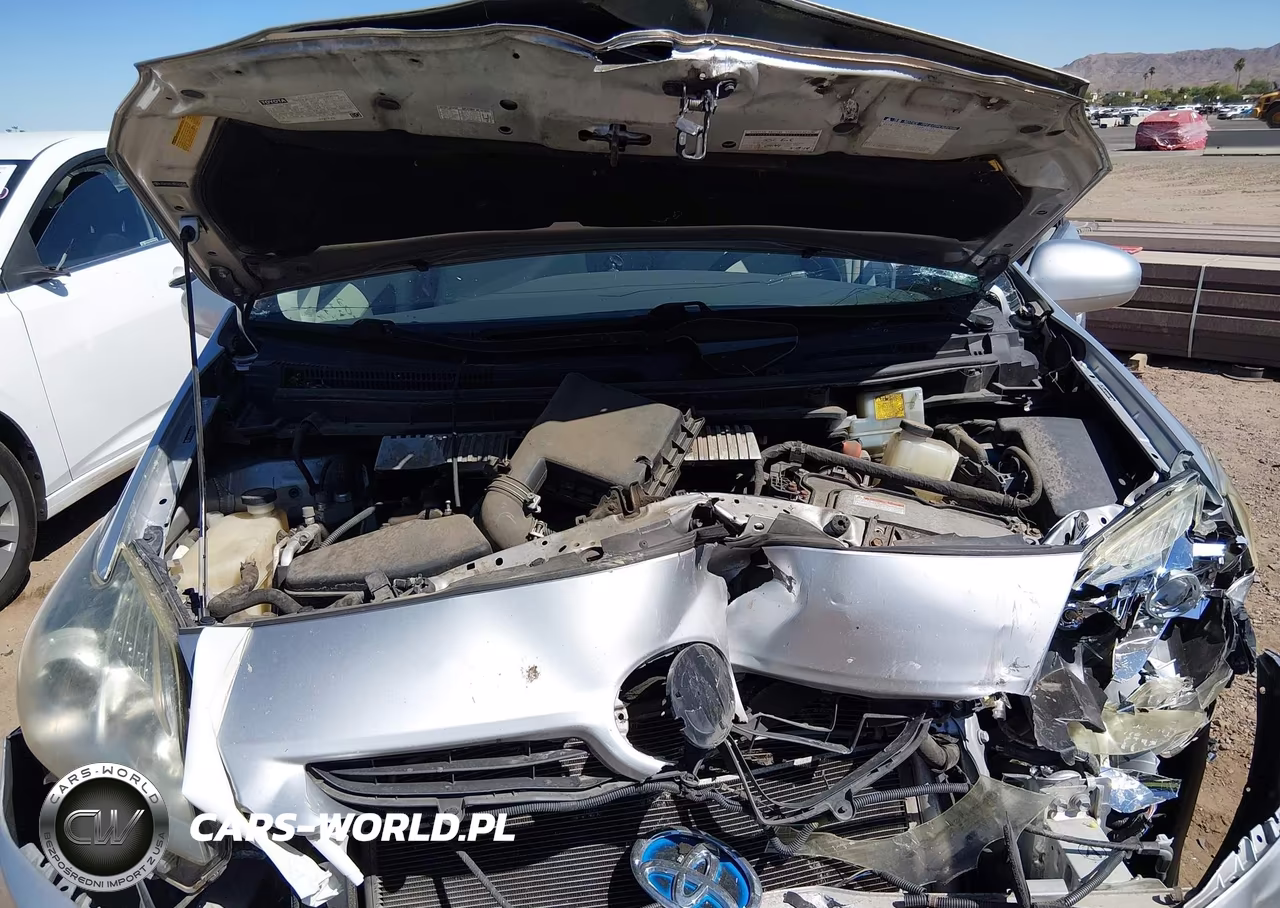 2011 Toyota Prius Two VIN:JTDKN3DU3B1474241 - 10