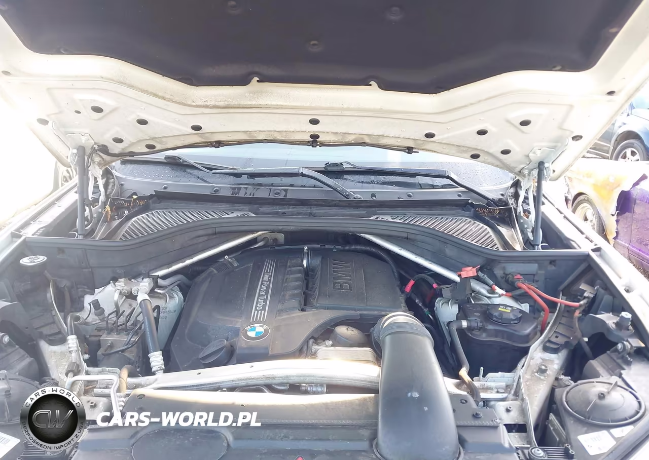 2015 BMW X5 xDrive35I VIN:5UXKR0C56F0P05544 - 10