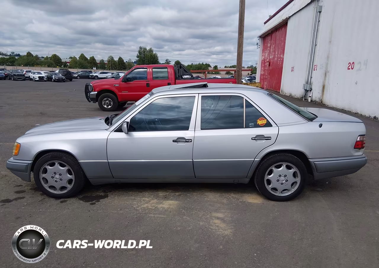 1995 Mercedes-Benz E 320 Base-320 Special VIN:WDBEA32E7SC240952 - 15