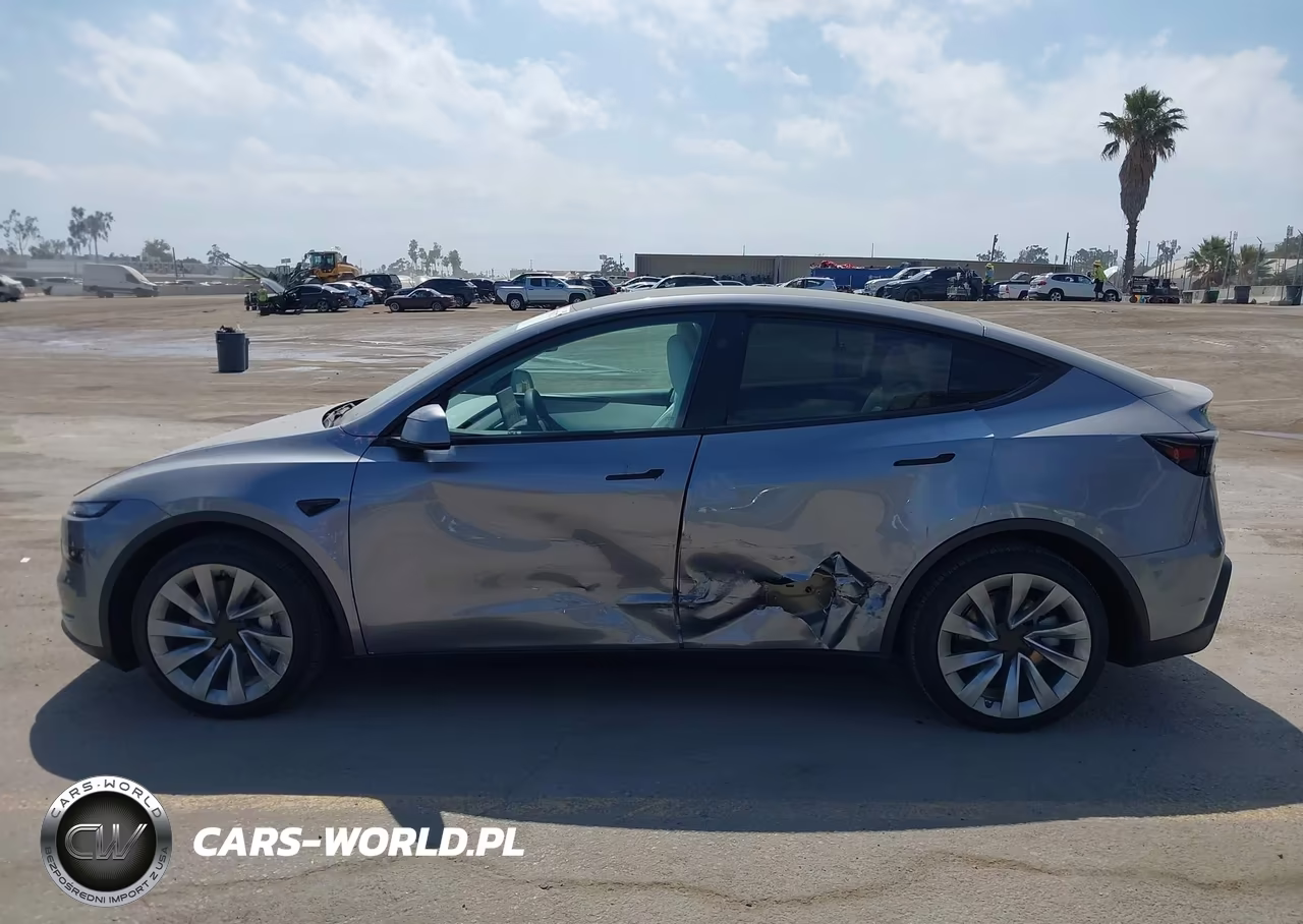 2026 Tesla Model Y All-Wheel Drive-Long Range Launch Series-Premium All-Wheel Drive VIN:7SAYGDEE1TF439758 - 16