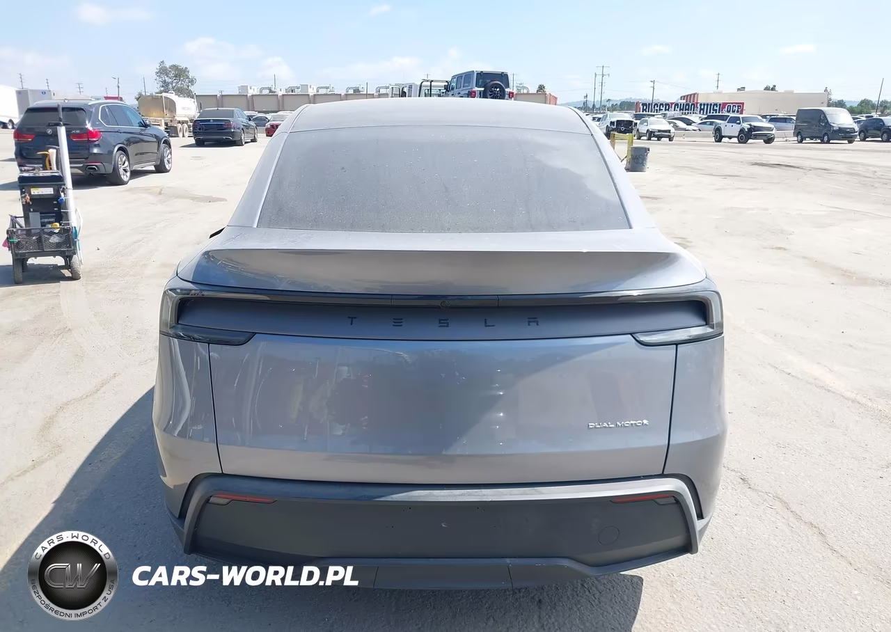 2026 Tesla Model Y All-Wheel Drive-Long Range Launch Series-Premium All-Wheel Drive VIN:7SAYGDEE1TF439758 - 18