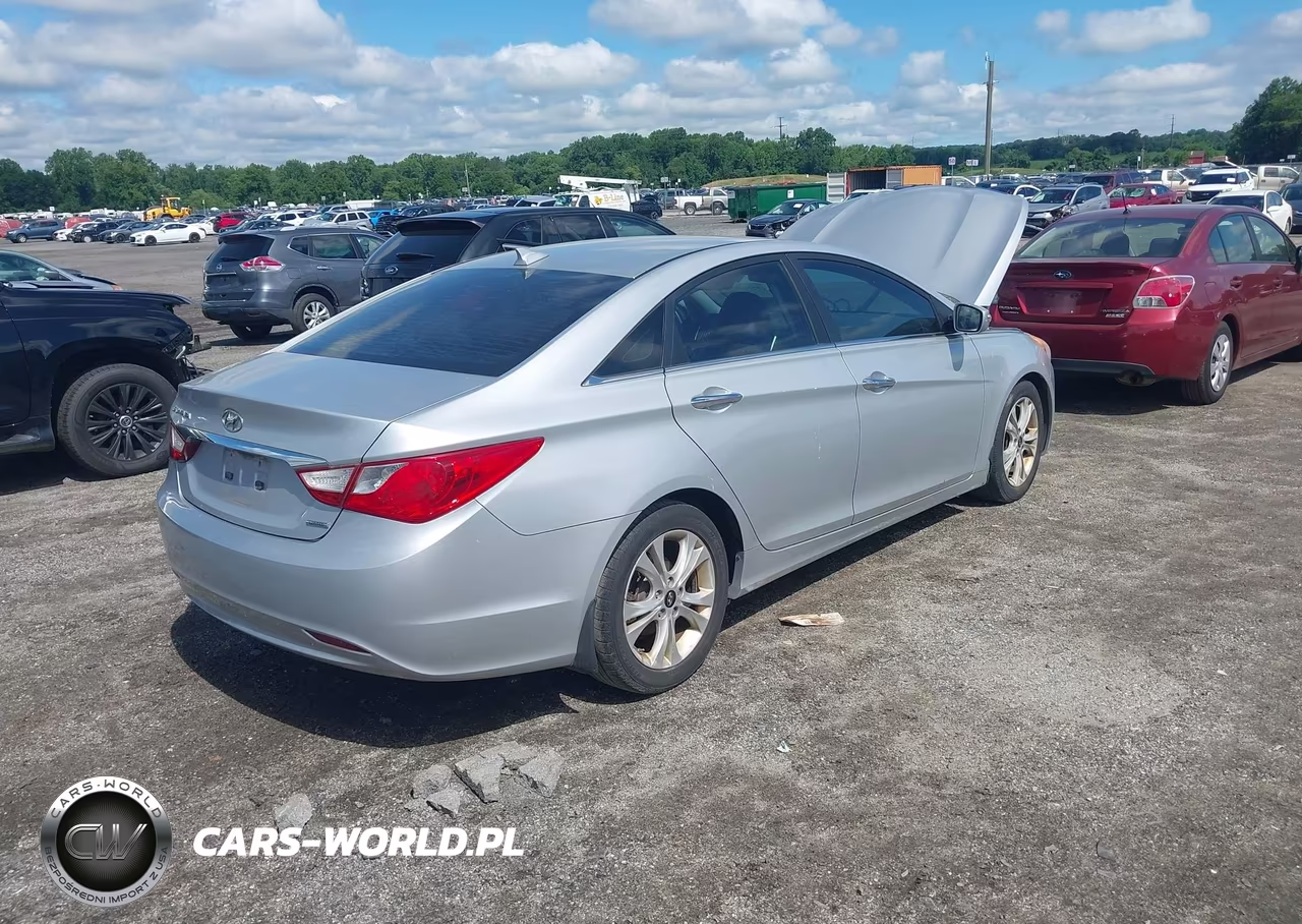2013 Hyundai Sonata Limited VIN:5NPEC4AC1DH641907 - 4