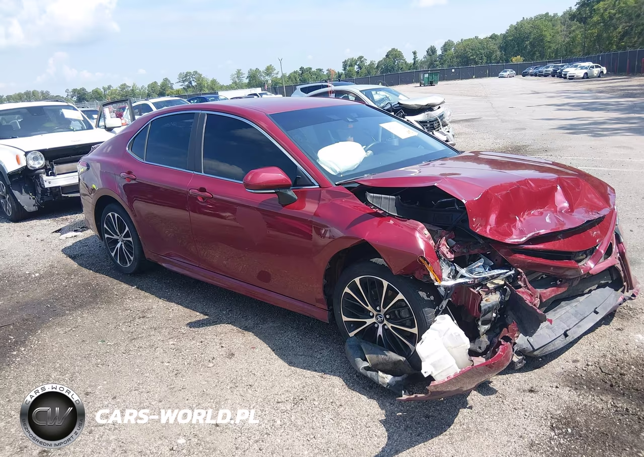 2018 Toyota Camry Se – zdjęcie 1 z 17