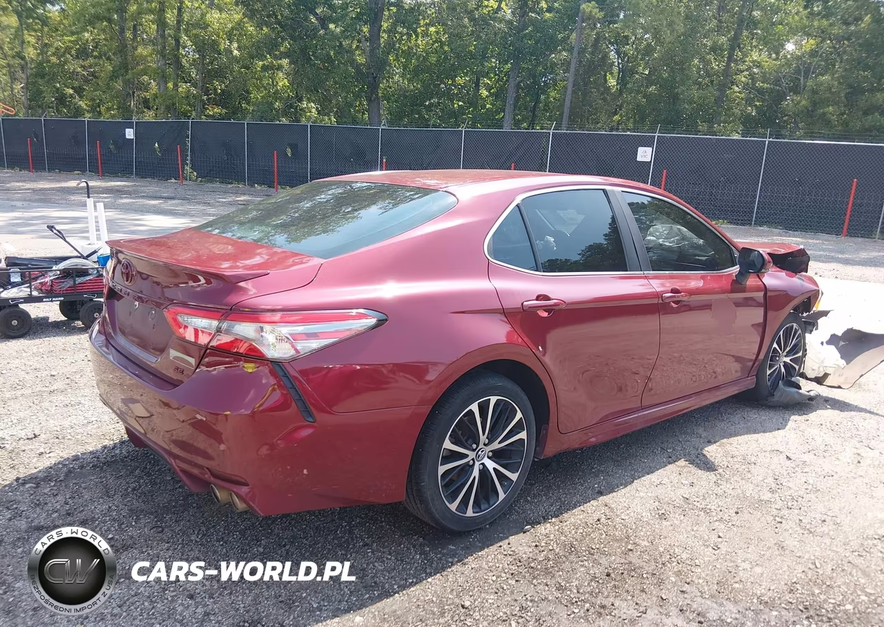 2018 Toyota Camry Se VIN:4T1B11HK7JU589359 - 4