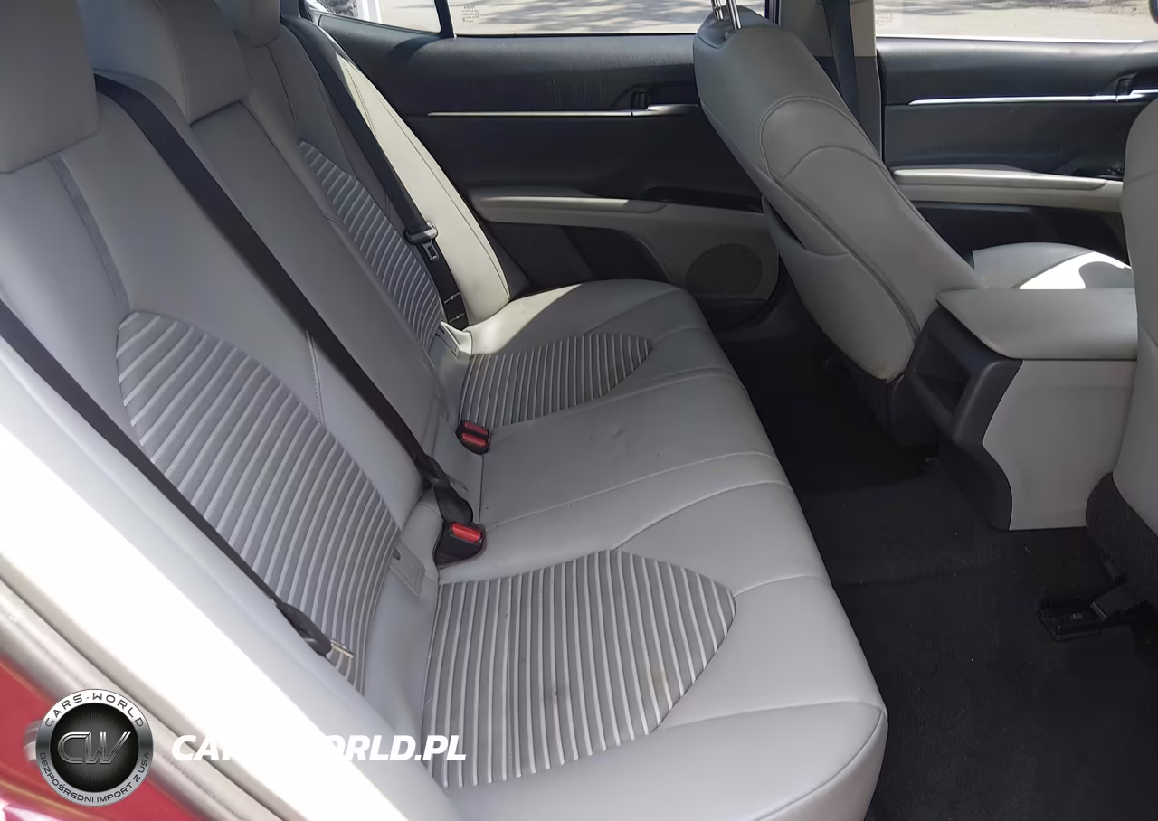 2018 Toyota Camry Se VIN:4T1B11HK7JU589359 - 8