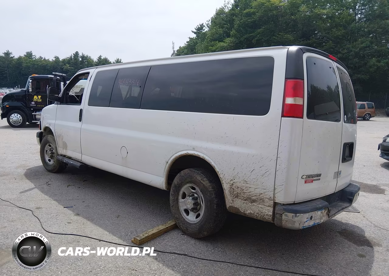 2015 Chevrolet Express 3500 Lt VIN:1GAZG1FF6F1276196 - 3
