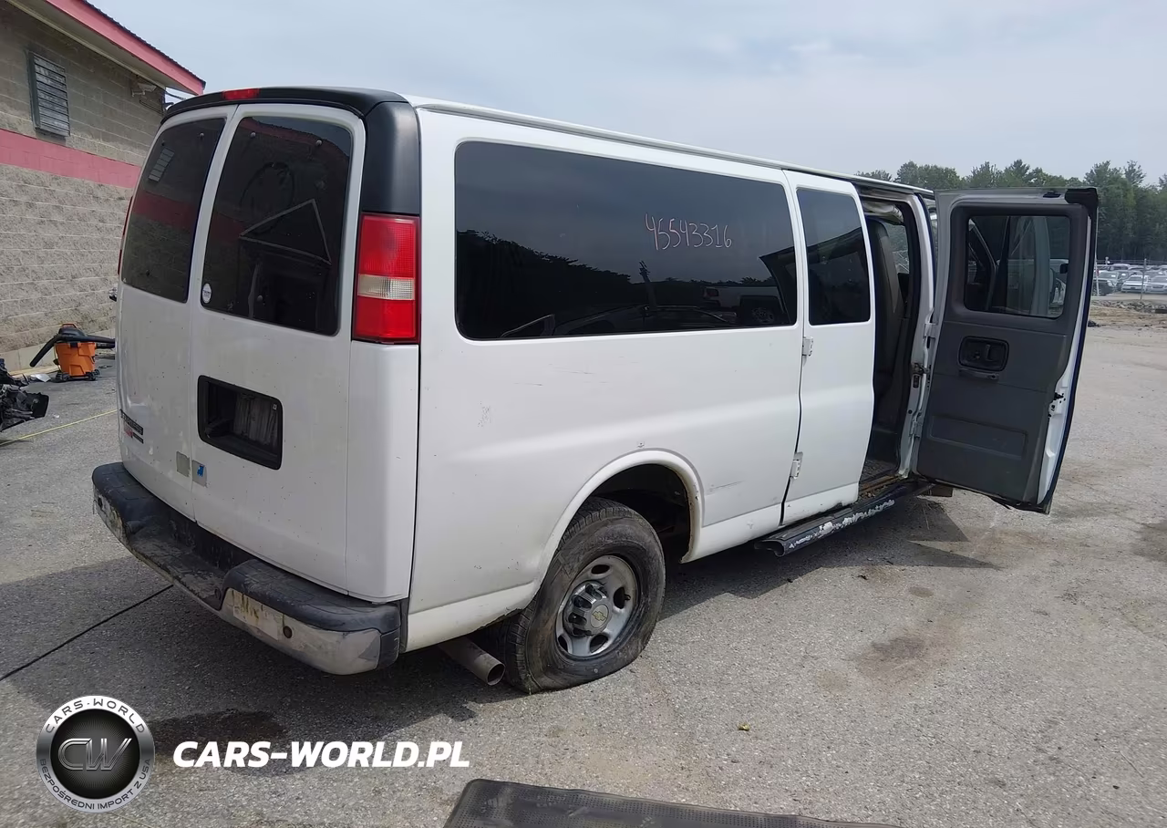 2015 Chevrolet Express 3500 Lt VIN:1GAZG1FF6F1276196 - 4