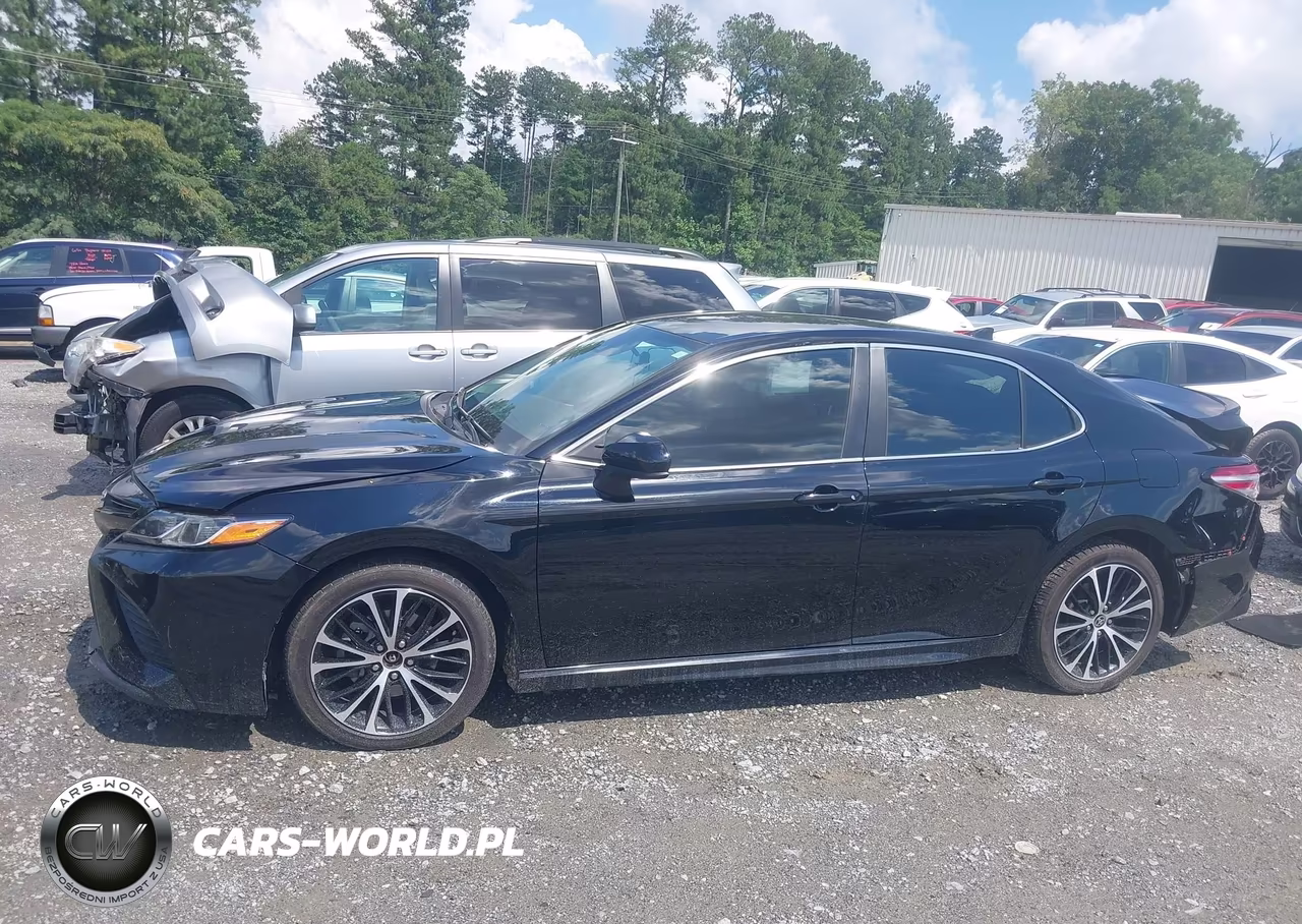 2020 Toyota Camry Se VIN:4T1G11AK0LU504056 - 14