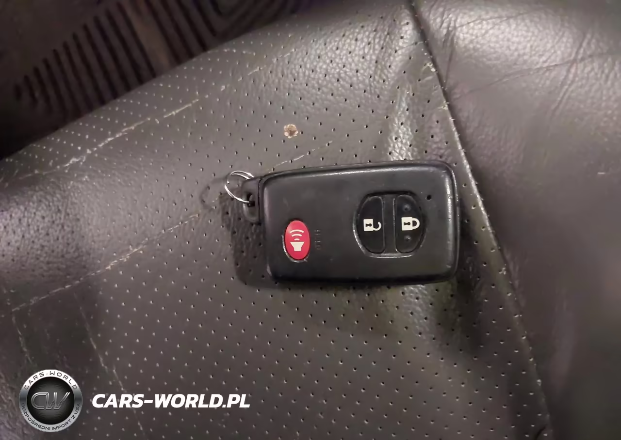 2011 Toyota Prius Three VIN:JTDKN3DU4B0270196 - 11