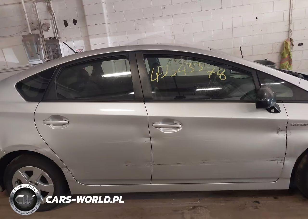 2011 Toyota Prius Three VIN:JTDKN3DU4B0270196 - 13