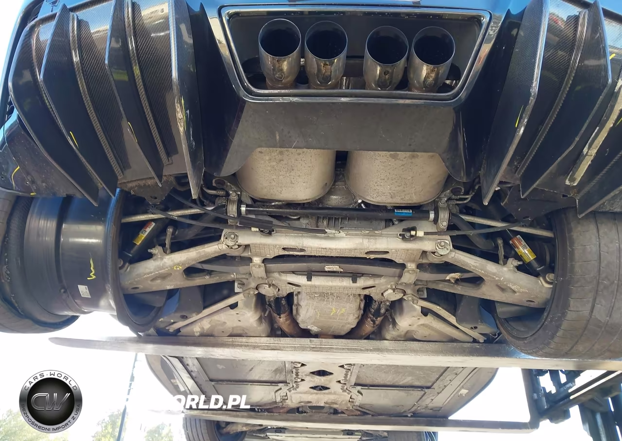 2018 Chevrolet Corvette Z06 VIN:1G1YS2D6XJ5601419 - 18