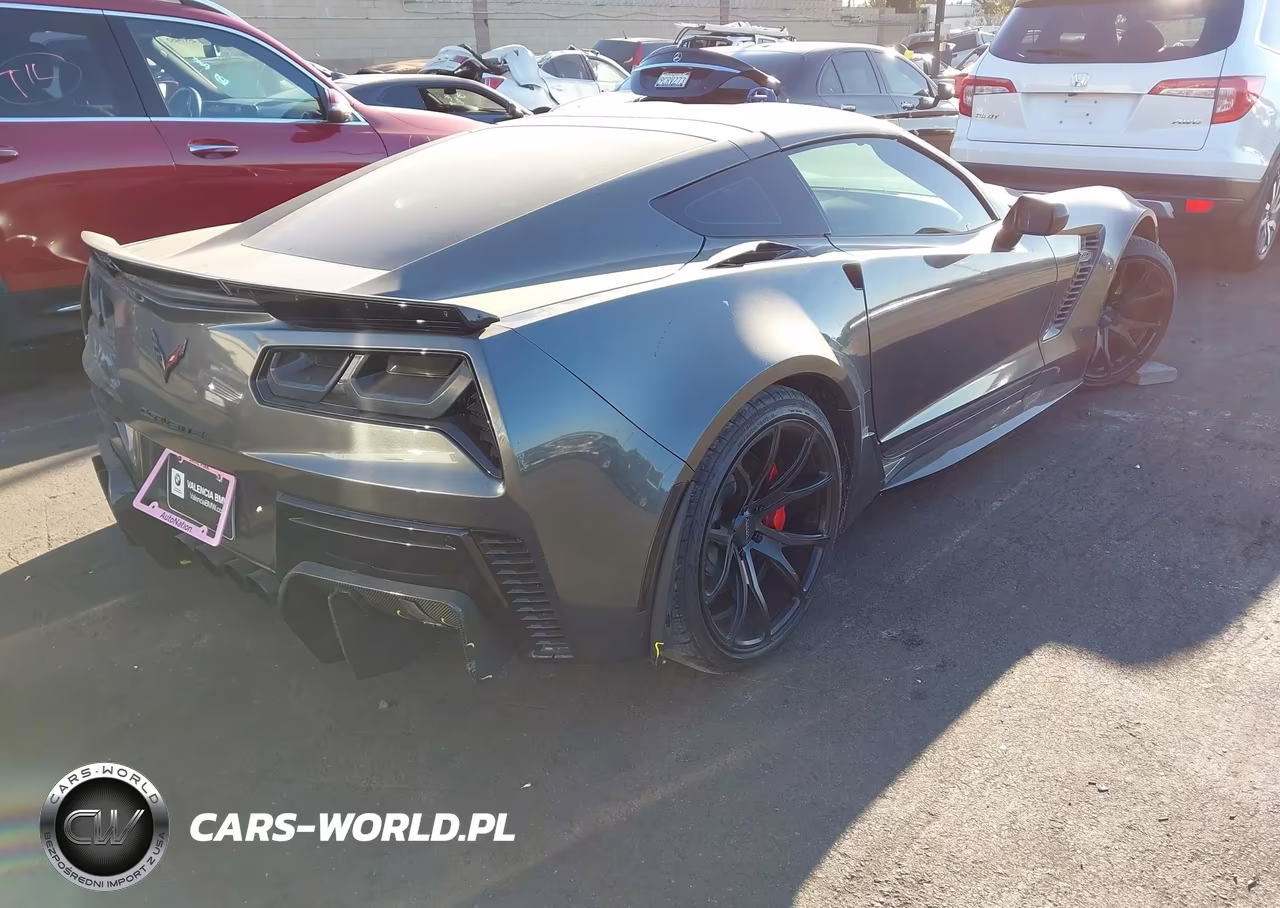 2018 Chevrolet Corvette Z06 VIN:1G1YS2D6XJ5601419 - 4