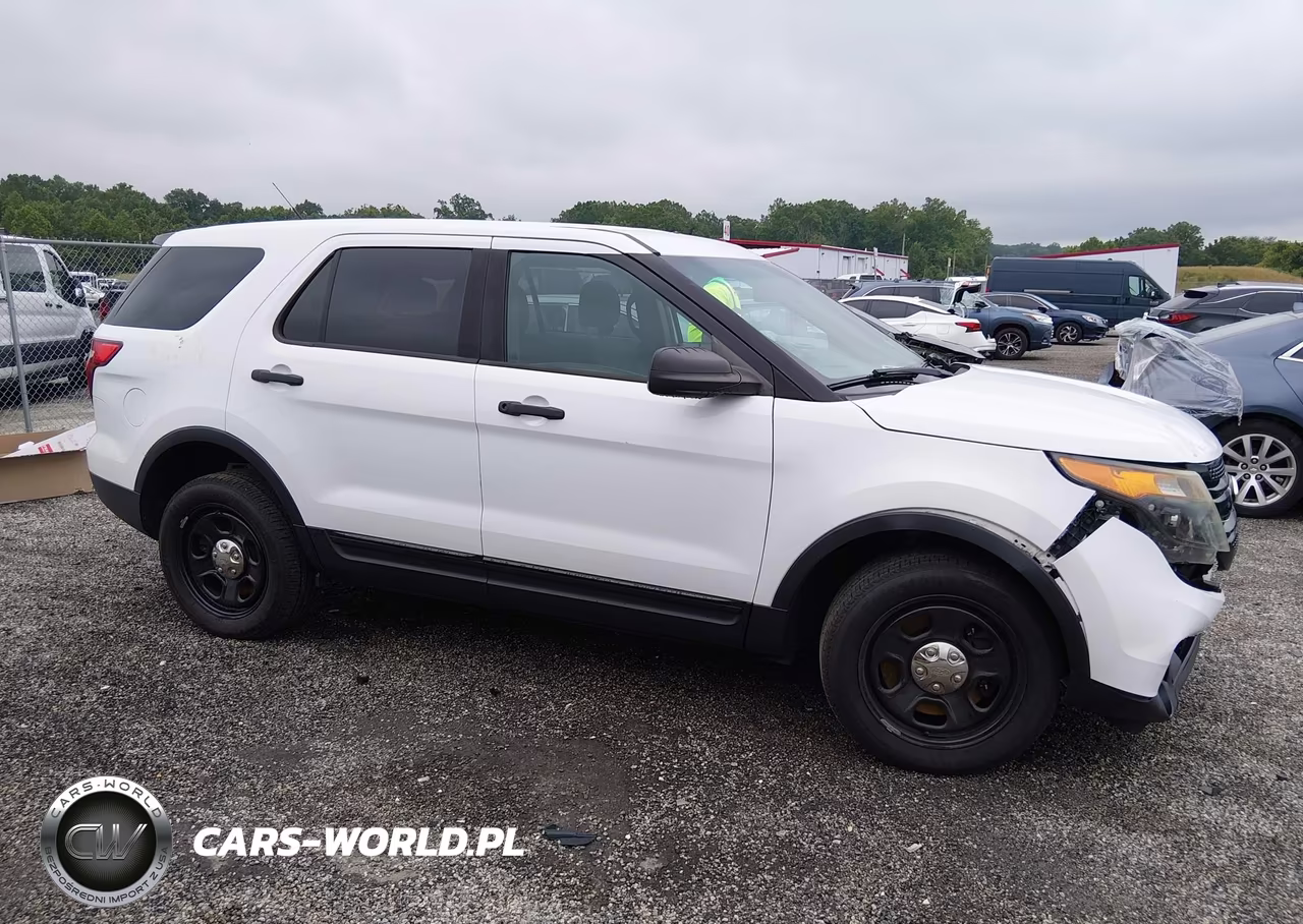 2015 Ford Utility Police Interceptor VIN:1FM5K8ARXFGC09057 - 13