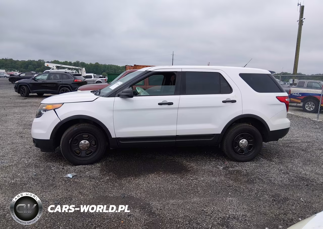 2015 Ford Utility Police Interceptor VIN:1FM5K8ARXFGC09057 - 14