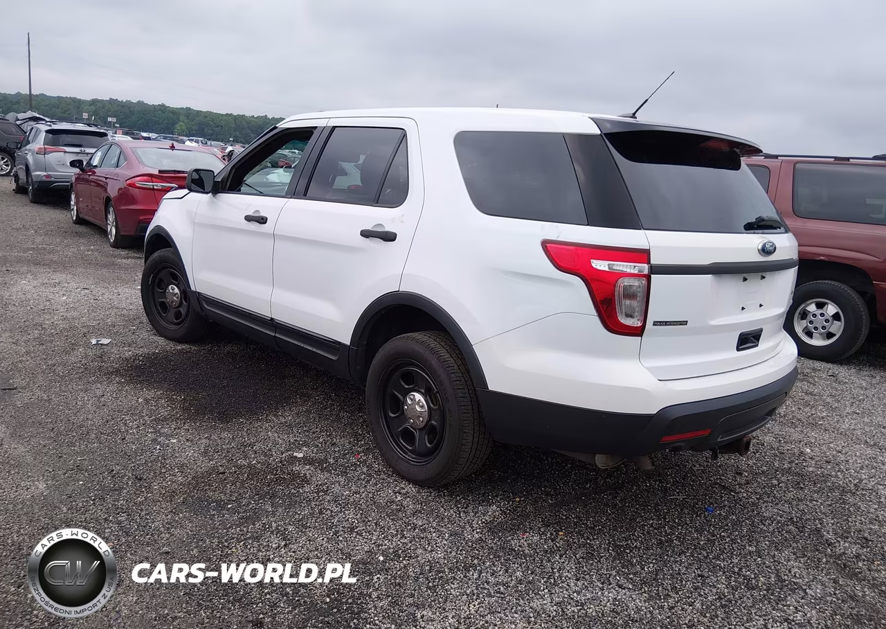 2015 Ford Utility Police Interceptor VIN:1FM5K8ARXFGC09057 - 3