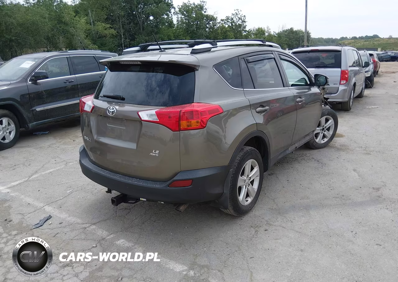 2015 Toyota Rav4 Le VIN:2T3BFREV2FW251221 - 4