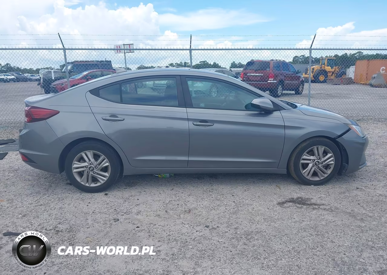 2019 Hyundai Elantra Sel VIN:5NPD84LF4KH465372 - 13