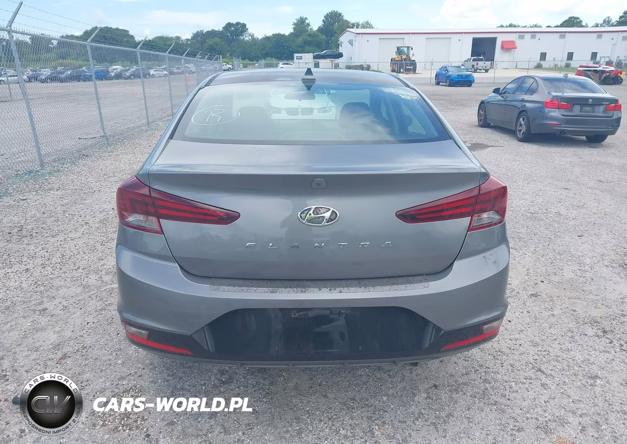 2019 Hyundai Elantra Sel VIN:5NPD84LF4KH465372 - 16