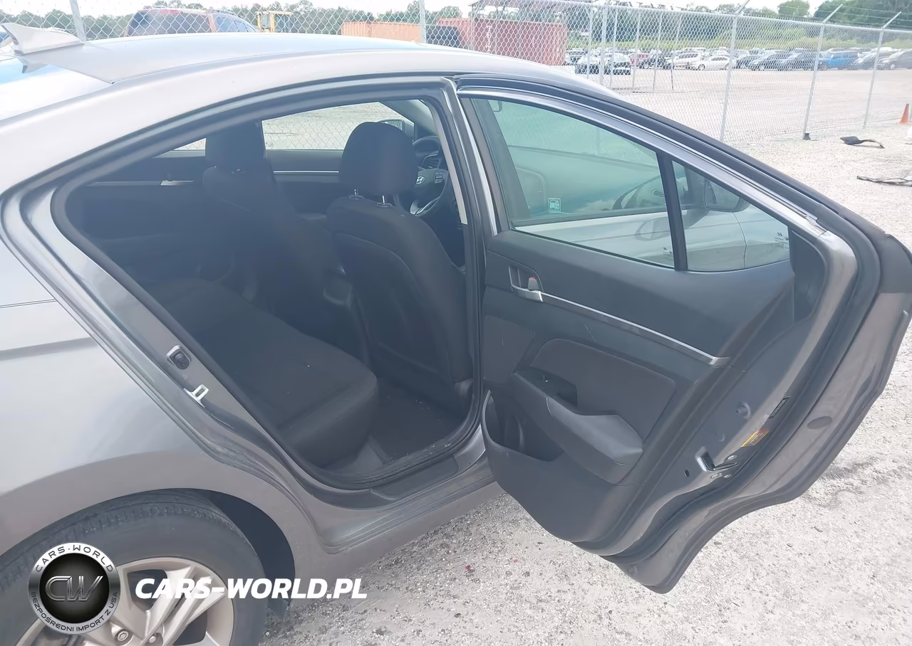 2019 Hyundai Elantra Sel VIN:5NPD84LF4KH465372 - 8