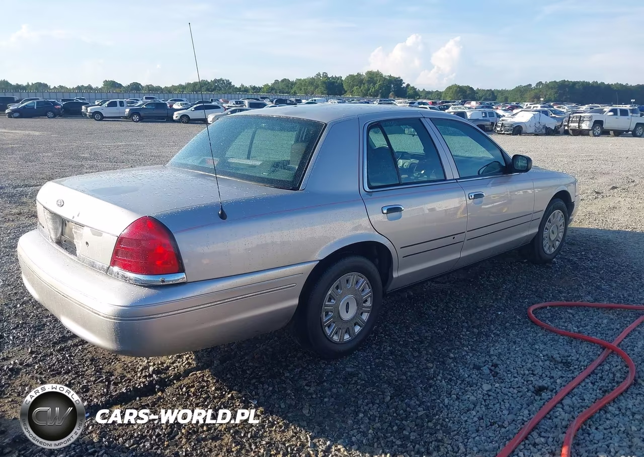 2005 Ford Crown Victoria Police VIN:2FAHP71W75X139017 - 4