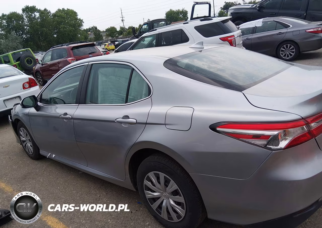 2020 Toyota Camry Le Hybrid VIN:4T1C31AK2LU519859 - 15