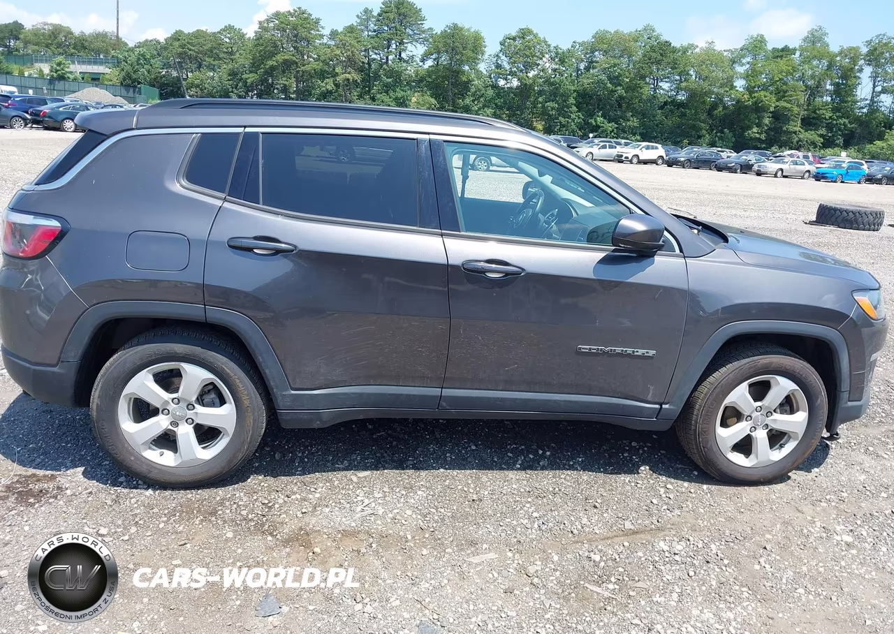 2019 Jeep Compass Latitude 4X4 VIN:3C4NJDBB2KT850386 - 13