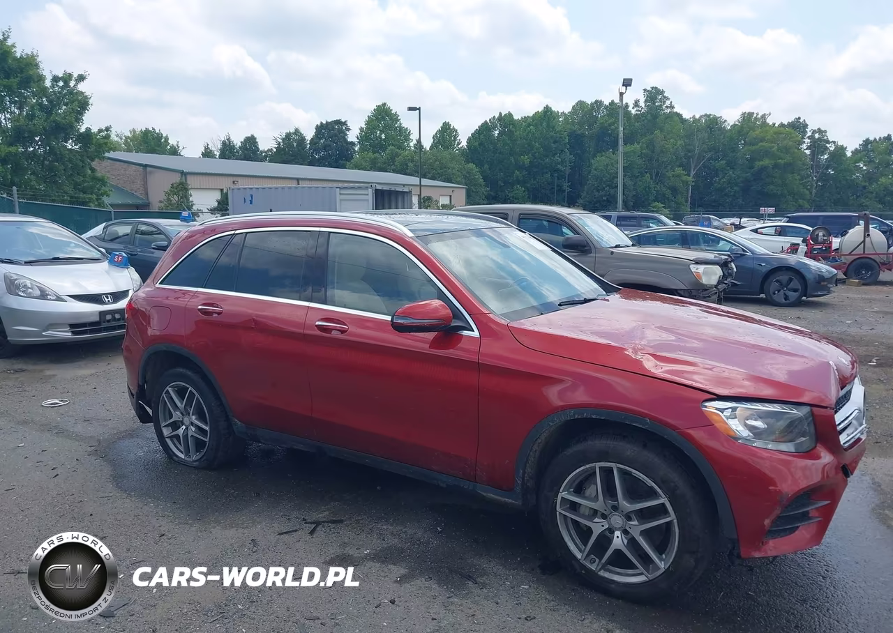 2016 Mercedes-Benz Glc 300 4Matic – zdjęcie 1 z 16