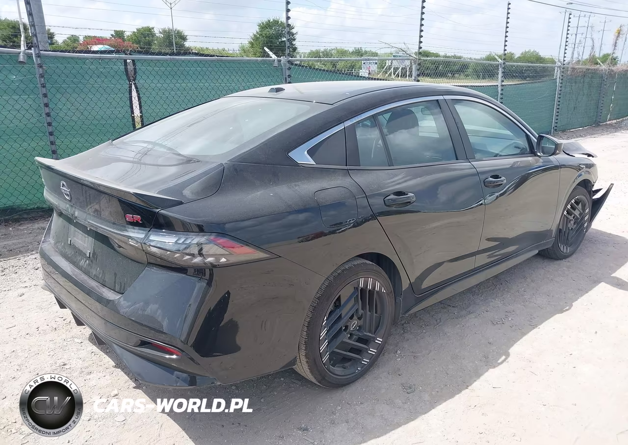 2026 Nissan Sentra Sr VIN:3N1AB9DV7TY250826 - 4