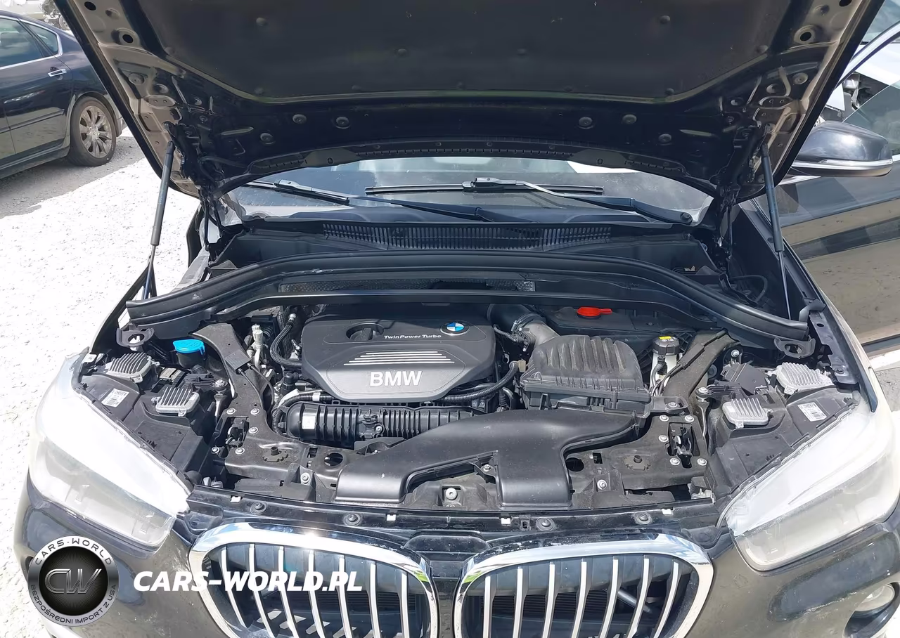 2017 BMW X1 xDrive28I VIN:WBXHT3Z33H4A53570 - 10