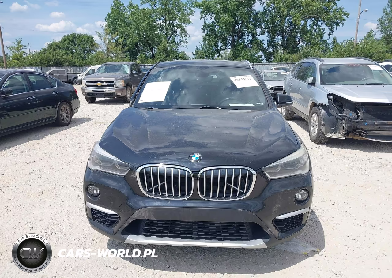 2017 BMW X1 xDrive28I VIN:WBXHT3Z33H4A53570 - 13