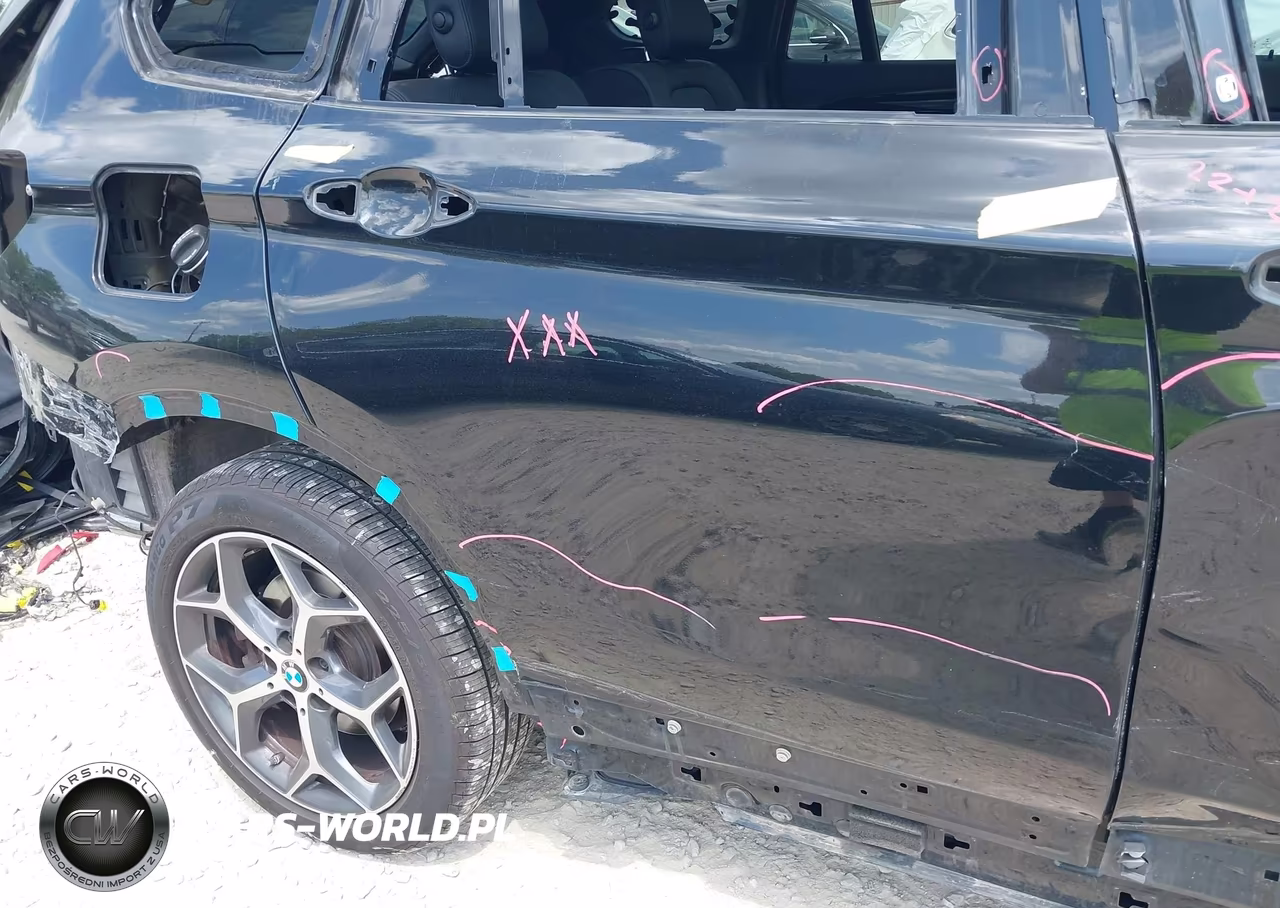2017 BMW X1 xDrive28I VIN:WBXHT3Z33H4A53570 - 20