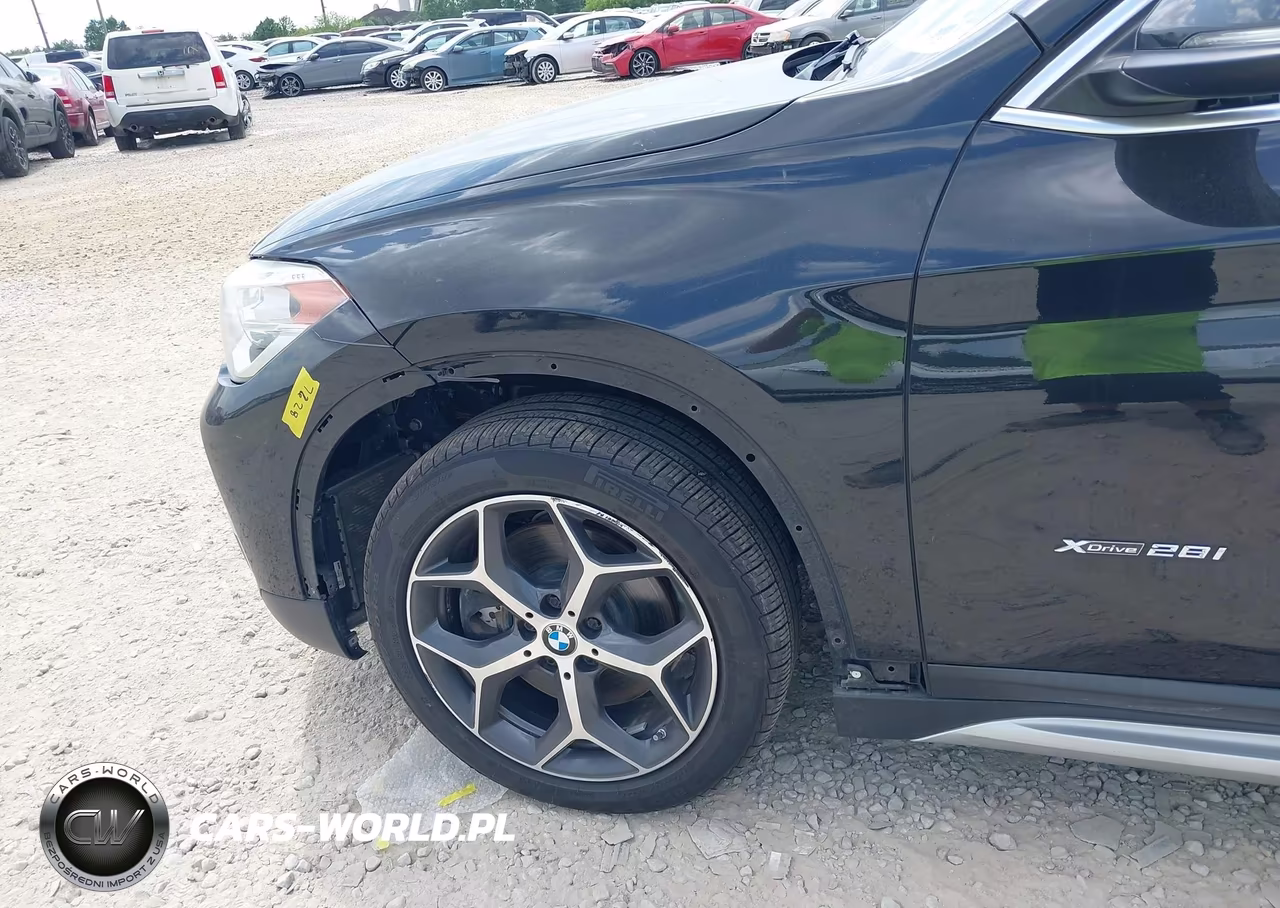 2017 BMW X1 xDrive28I VIN:WBXHT3Z33H4A53570 - 22