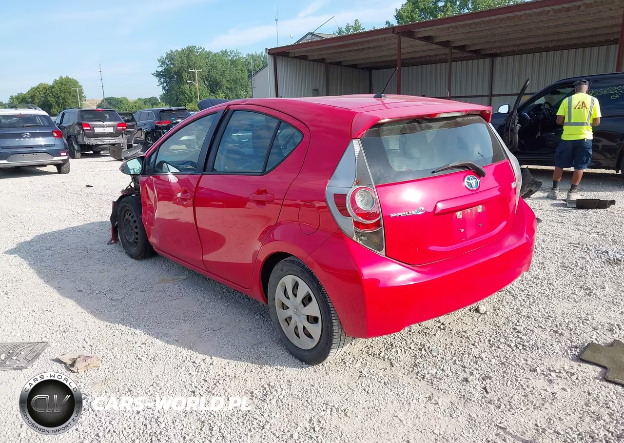 2012 Toyota Prius C One VIN:JTDKDTB35C1508100 - 3
