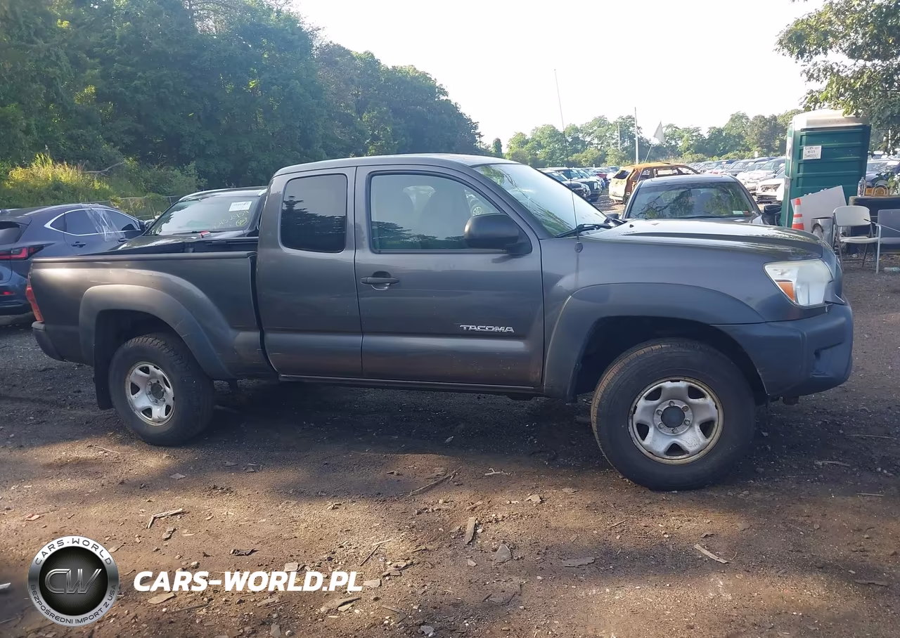 2013 Toyota Tacoma Base V6 VIN:5TFUU4EN6DX056801 - 13