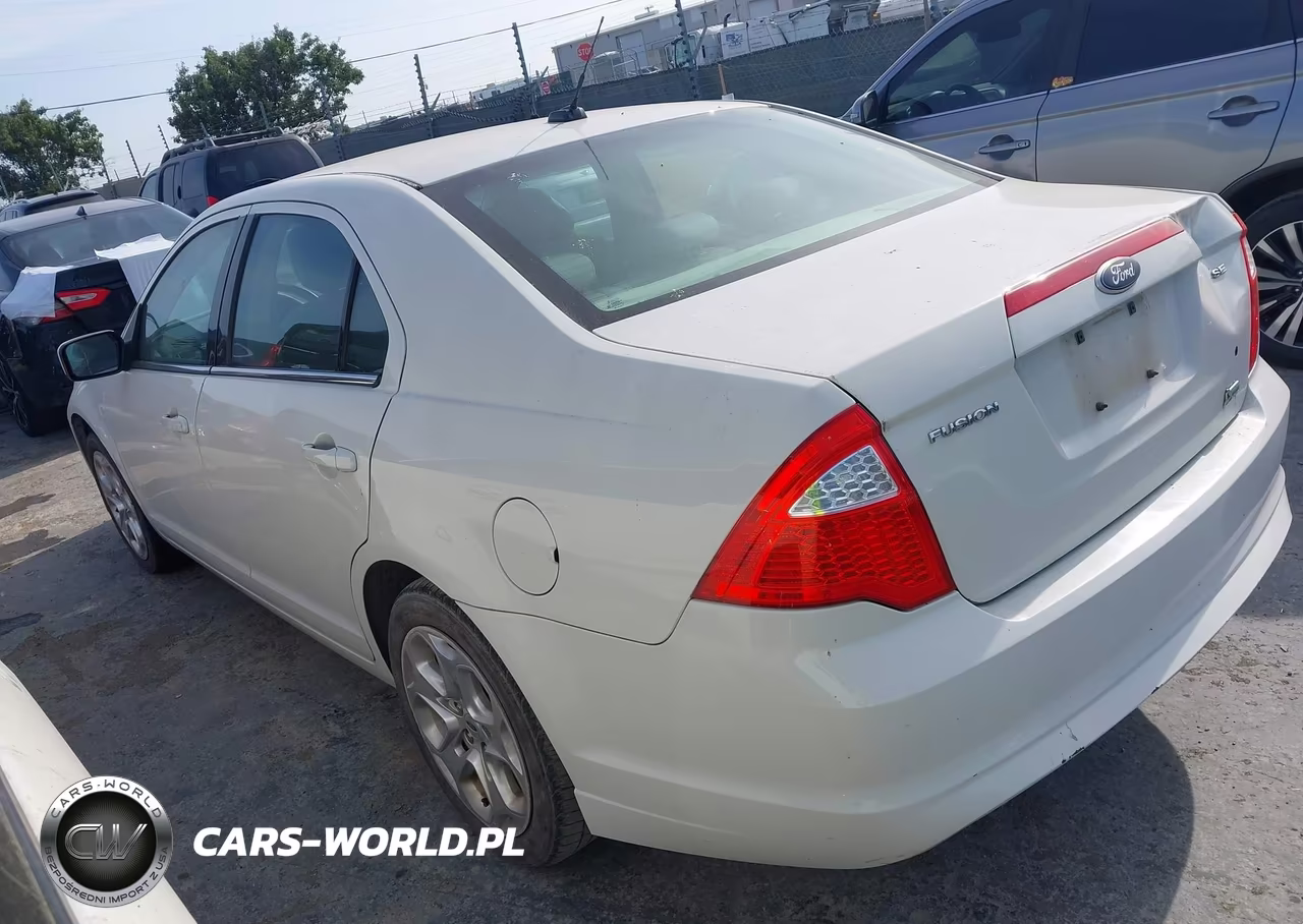 2010 Ford Fusion Se VIN:3FAHP0HG8AR417731 - 3