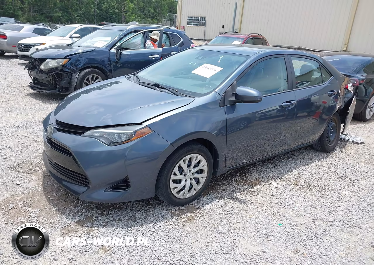 2018 Toyota Corolla Le VIN:2T1BURHE8JC094895 - 2