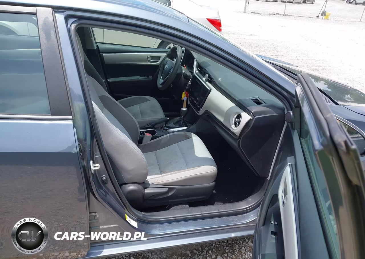 2018 Toyota Corolla Le VIN:2T1BURHE8JC094895 - 5