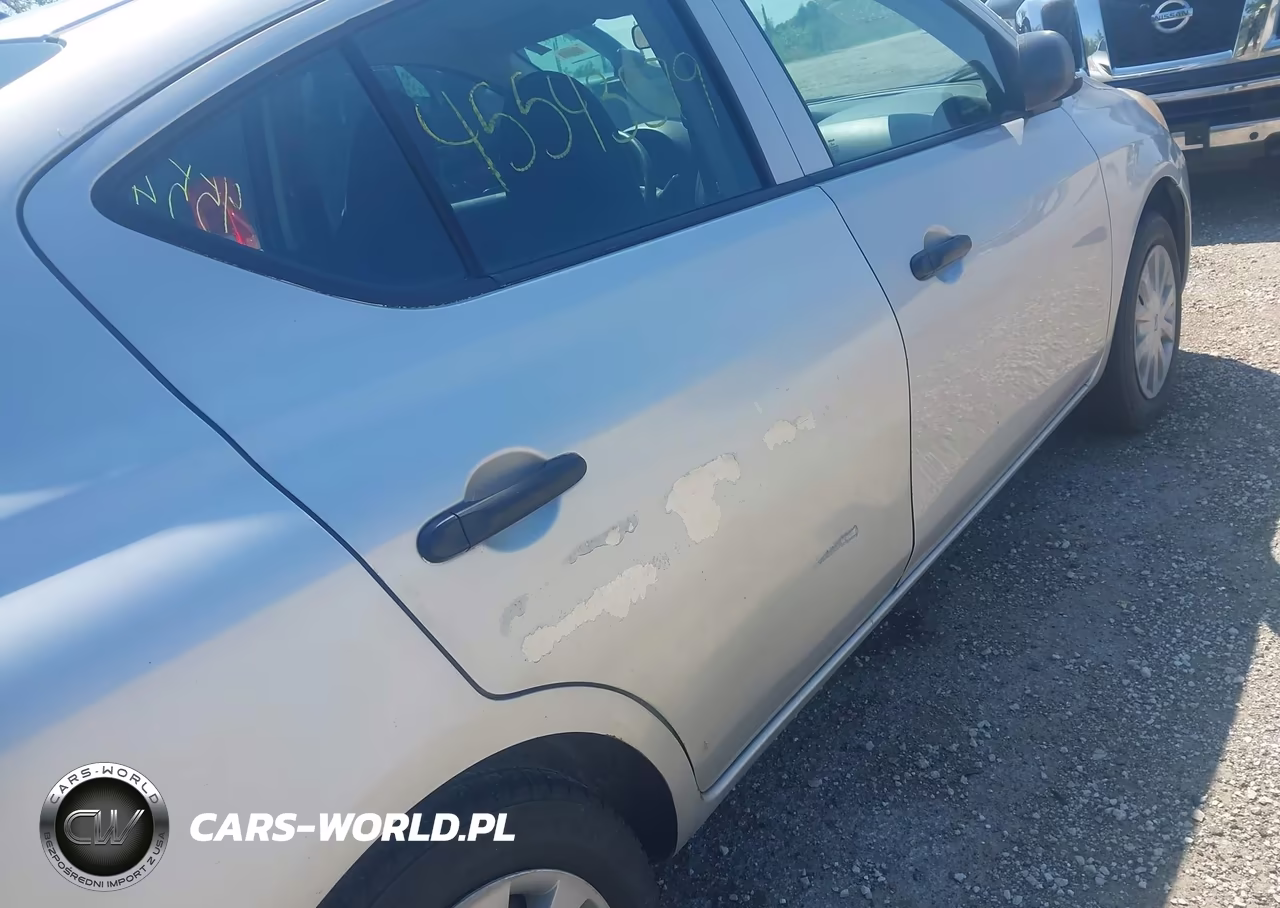 2013 Nissan Versa 1.6 S VIN:3N1CN7AP9DL893123 - 12