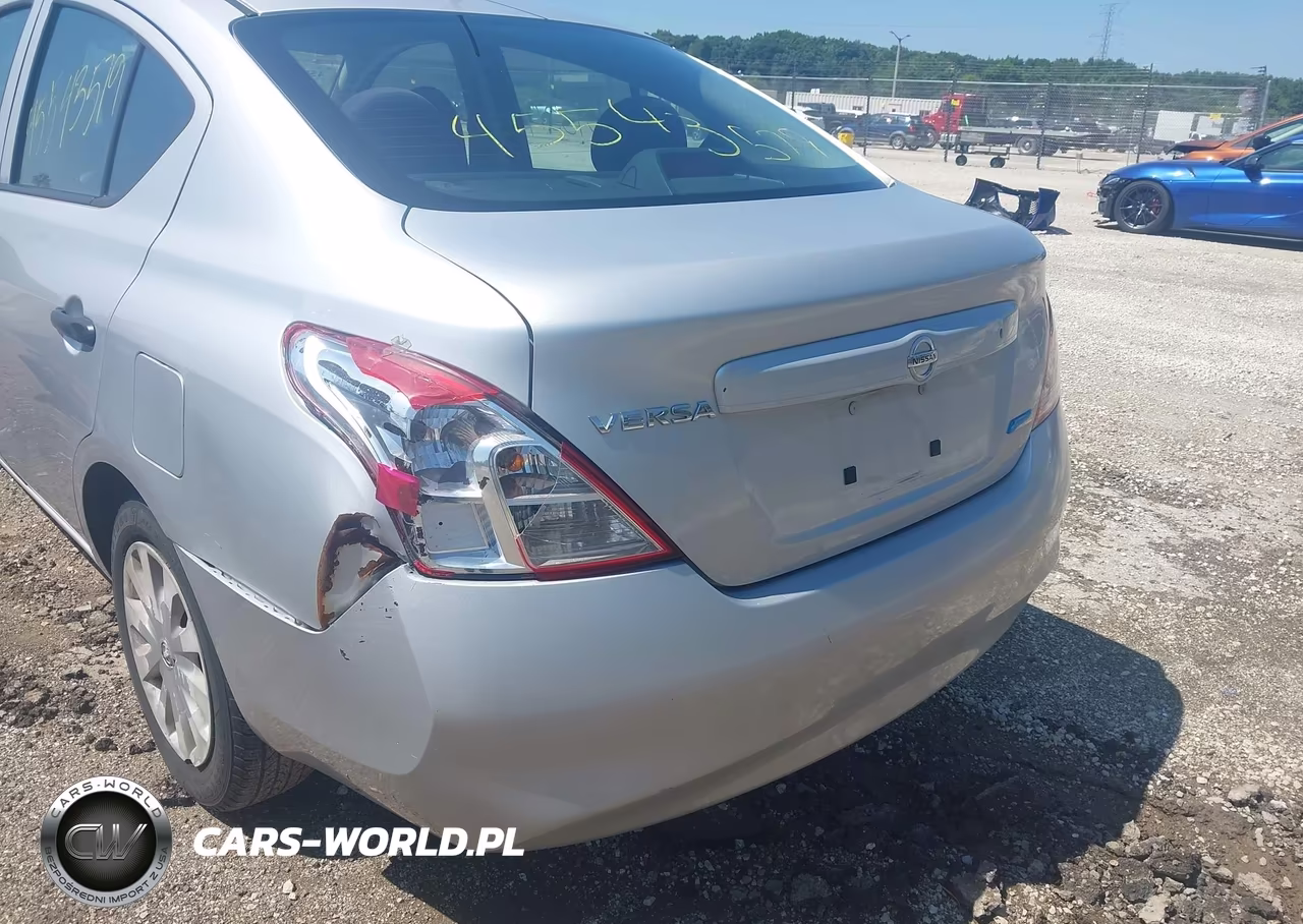 2013 Nissan Versa 1.6 S VIN:3N1CN7AP9DL893123 - 6