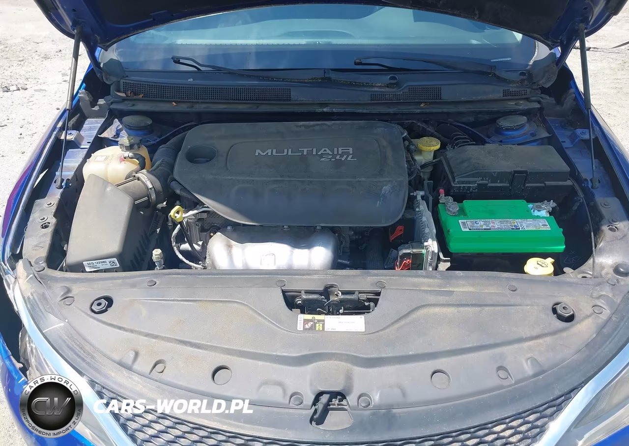 2015 Chrysler 200 Limited VIN:1C3CCCABXFN742248 - 10