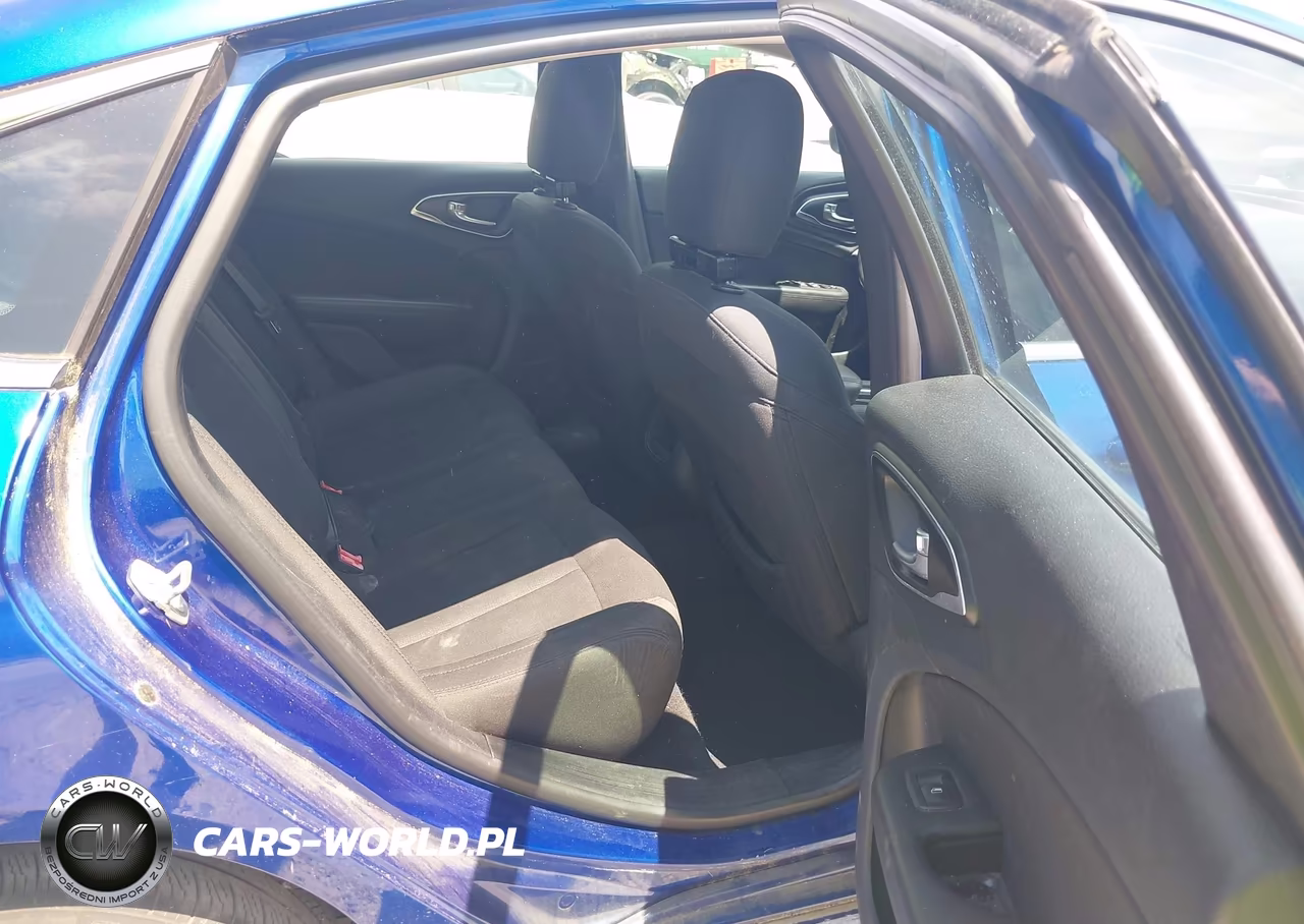 2015 Chrysler 200 Limited VIN:1C3CCCABXFN742248 - 8