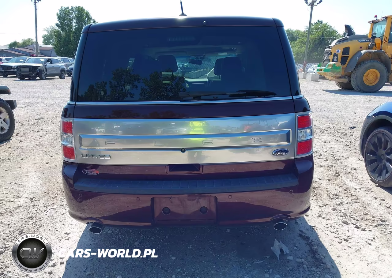 2018 Ford Flex Limited VIN:2FMGK5D8XJBA07748 - 16