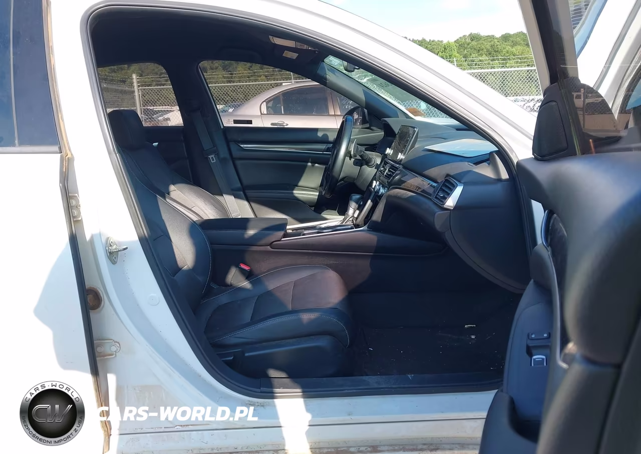 2019 Honda Accord Sport VIN:1HGCV1F32KA149305 - 5